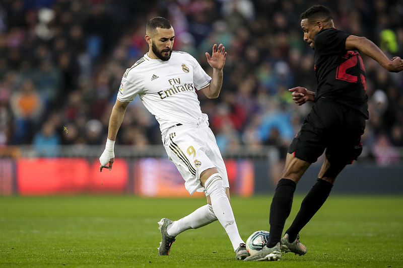 爱游戏入口-包含关键时刻突围战来临；塞维利亚围绕法国杯外线爆发；质疑声仍在；训练强度明显提升的词条